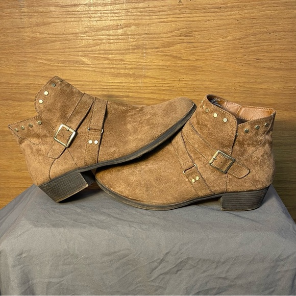 ana Alford Women’s Faux Suede Ankle Boots Booties Brown Size 11 Zip Buckle Strap - Picture 1 of 9